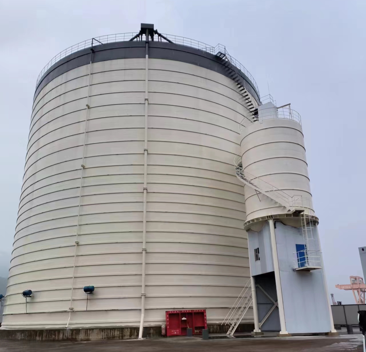 巴马10万吨水泥钢板库